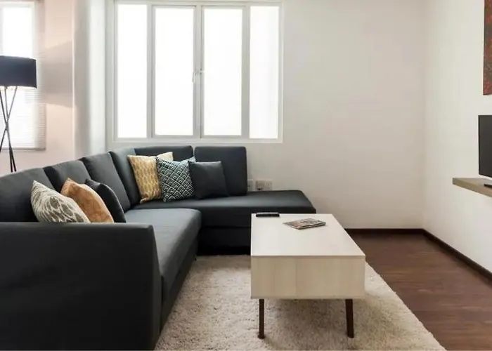 Condesa 7 Stylish 2 Bedroom, 1 Bathroom Accentuating Expansive Interiors Сasa de vacaciones