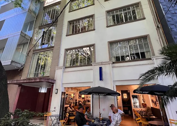 Condesa 7 Stylish 2 Bedroom, 1 Bathroom Accentuating Expansive Interiors Сasa de vacaciones *